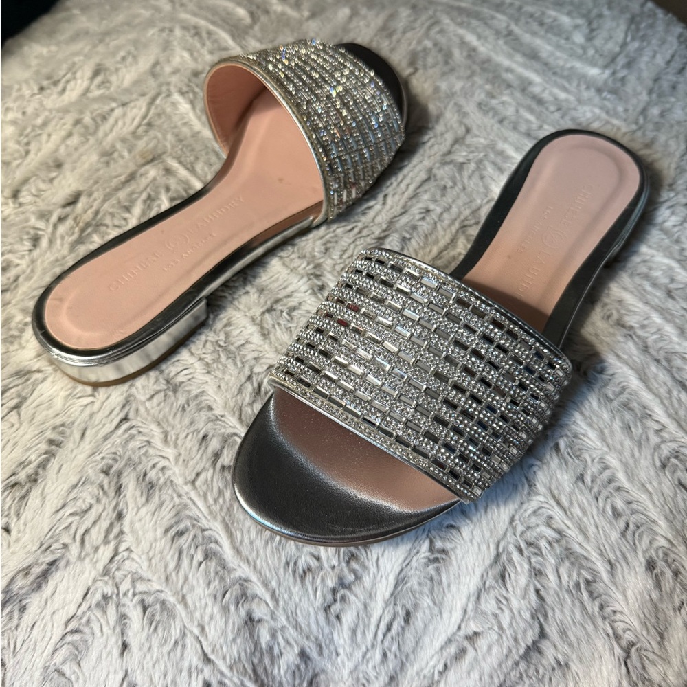 Chinese Laundry silver Metallic size 7. New. Embellished Sandals